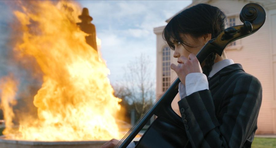 Jenna Ortega terrifies, thrills in Netflix’s ‘Wednesday’