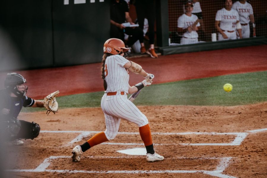 03_22_UtSoftballVsSFA_DanielDeluna (11)