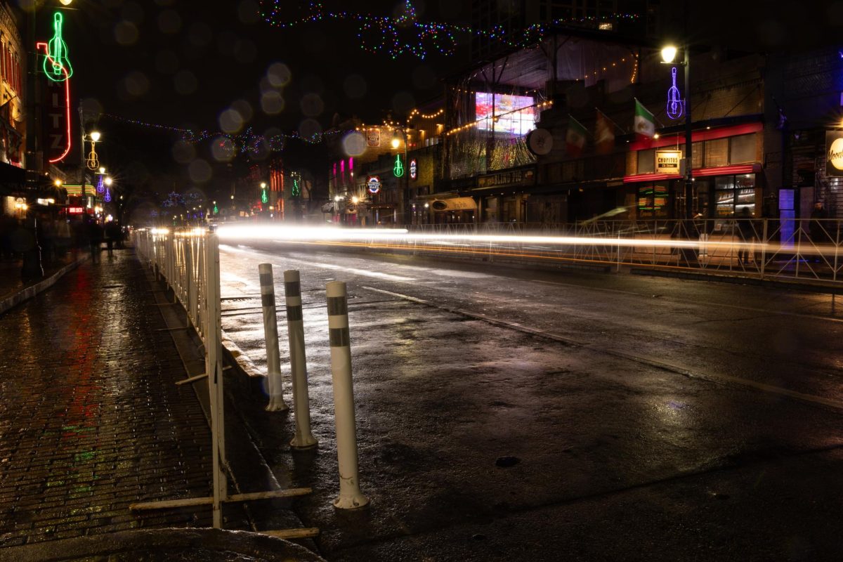 Traffic flows down Sixth Street on Jan. 25, 2025.